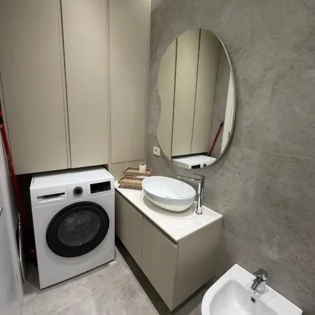 Gold Square Apartment